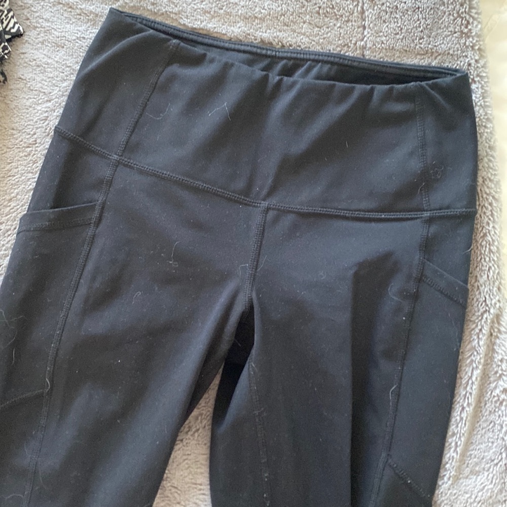 High Waisted Black Leggings w Pockets